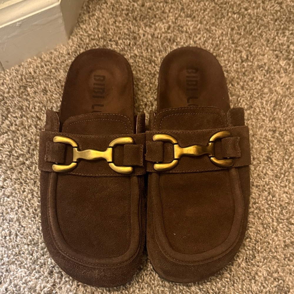 Brown Mules with Gold Accent